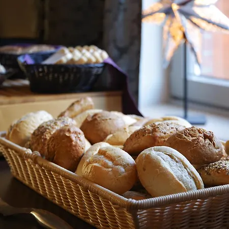 Отель Restaurant Anno 1617 3*